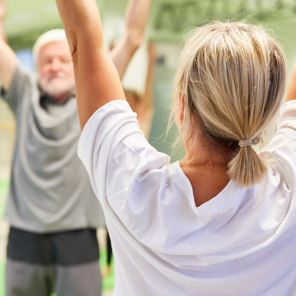 Osteoporose Selbsthilfegruppe, Funktionstraining Personen beim Funktionstraining der Osteoporose Selbsthilfegruppe