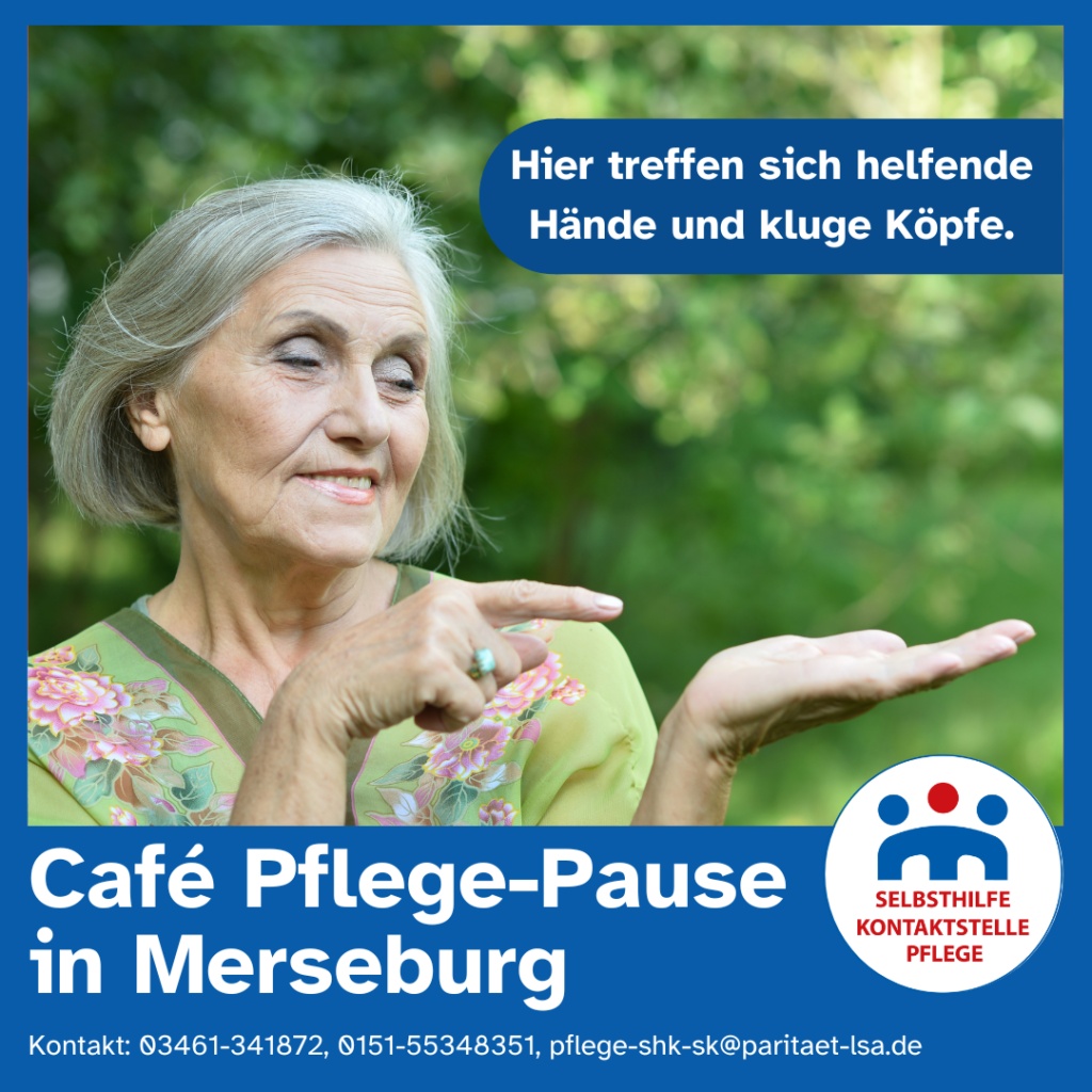 eine ältere Frau mit grauen Haaren, welche mit der rechten Hand auf die linke Handfläche zeigt. Im Bild steht der Text: Hier treffen sich helfende Hände und kluge Köpfe.
